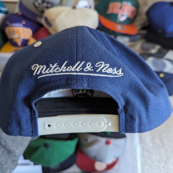 Maple Leafs Snapback - Picture 8 of 8